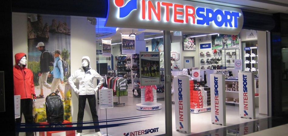 Intersport se hace con el negocio de su socio gallego y abre en Valencia y Alicante