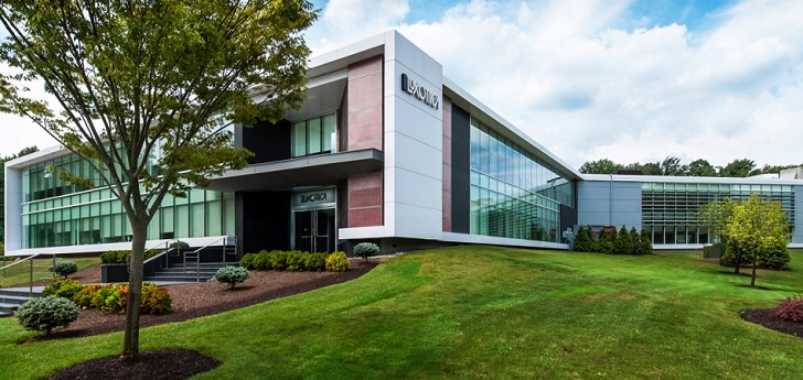 Luxottica dispara un 22% su beneficio en 2017 a las puertas de su fusión con Essilor