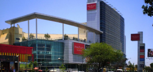 Falabella tantea la fusión de los centros comerciales Open Plaza y Mallplaza
