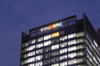 Coupang eleva un 18% sus ventas en su primer ejercicio tras la compra de Farfetch