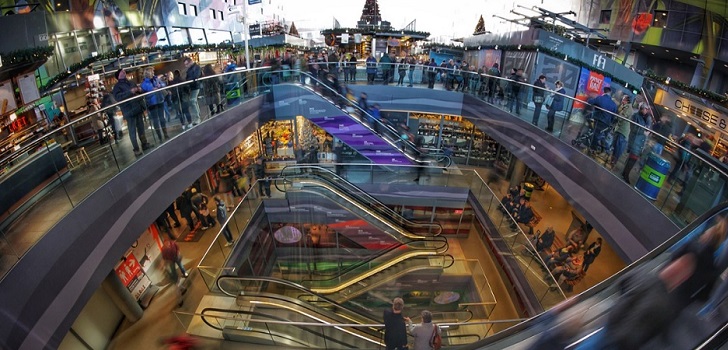 La afluencia a los centros comerciales arranca el año con mal pie y cae un 0,3% en enero