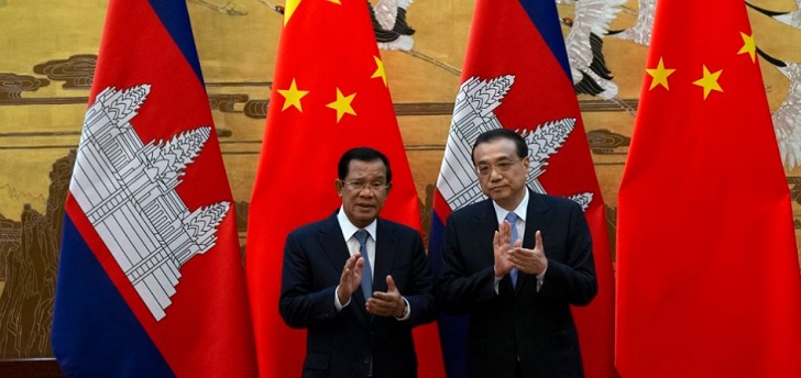 China tiende la mano a Camboya si la Unión Europa pone fin a los beneficios arancelarios