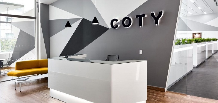 Coty aumenta sus números rojos y cierra el semestre con pérdidas de 972,7 millones