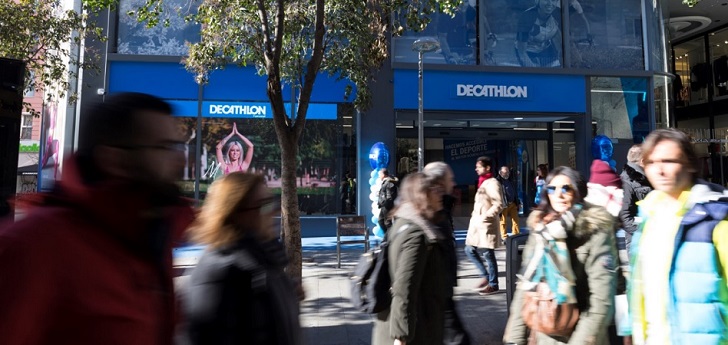 Decathlon deja escapar el ‘boom’ del deporte en España y crece a los menores ritmos de la última década