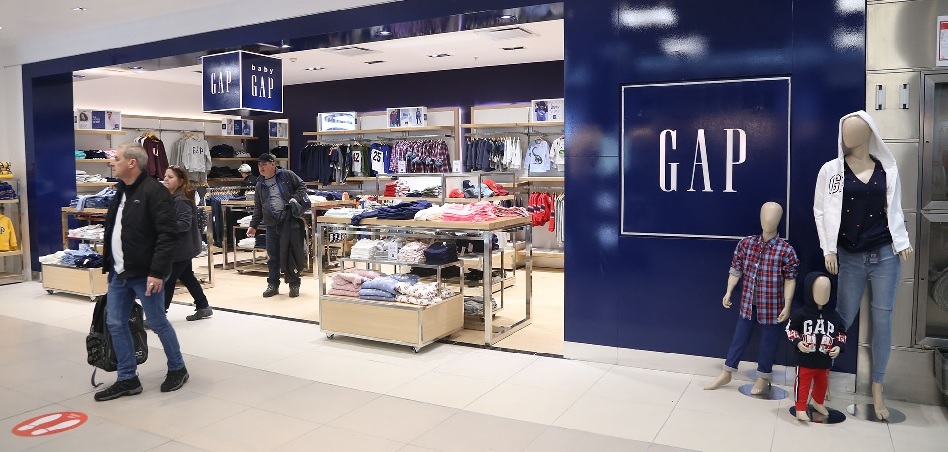 Gap continua con su reestructuración y cierra cuarenta tiendas en todo el mundo