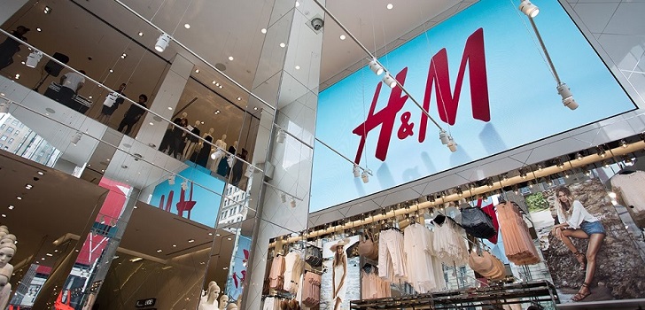 H&M se alía con la plataforma de pagos Klarna para romper más barreras entre el ‘click’ y el ‘brick’