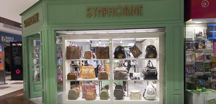 Lolita impulsa Symphorine: rompe la barrera de las diez tiendas tras su salto a Europa