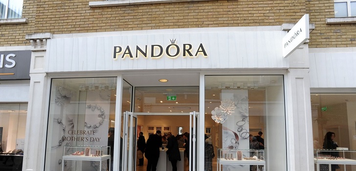 Pandora reduce su beneficio un 4,3% en 2017 y eleva sus ventas un 12%
