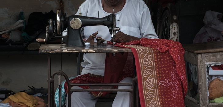 India sube los impuestos a la moda hasta el 12% 