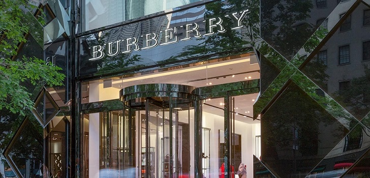 Burberry escala un 38% en el primer semestre tras renovar su cúpula 