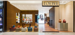 Loewe sale a la caza del turista con nueva tienda en Puerto Banús