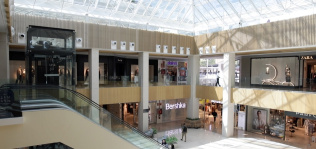 El centro comercial Marina Banús completa su reforma con una inversión de 5 millones