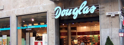 Douglas reduce su deuda neta en unos 1.000 millones de euros 