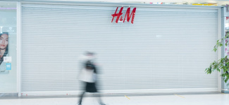 H&M apuesta por elevar su posicionamiento y colabora con la parisina de lujo Rokh