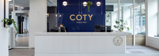 Coty eleva sus ventas un 1% en el primer trimestre de ejercicio y mejora sus previsiones