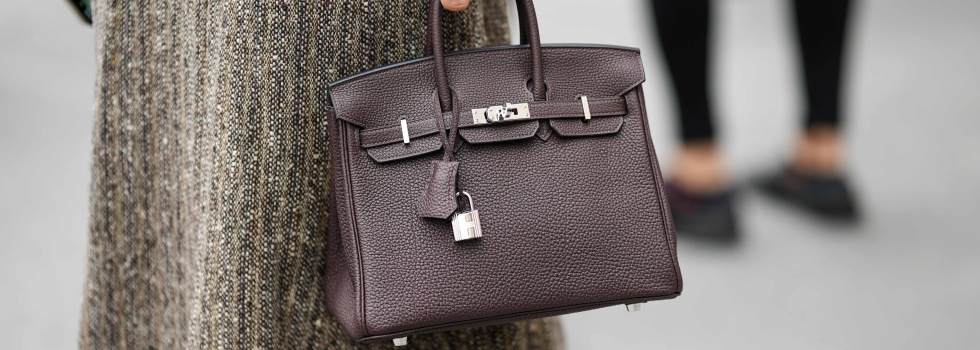 Hermès apunta a adelantar a Louis Vuitton en facturación antes de 2027