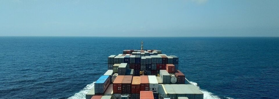 Escala la tensión en el Mar Rojo y cae un 40% el tráfico marítimo desde noviembre